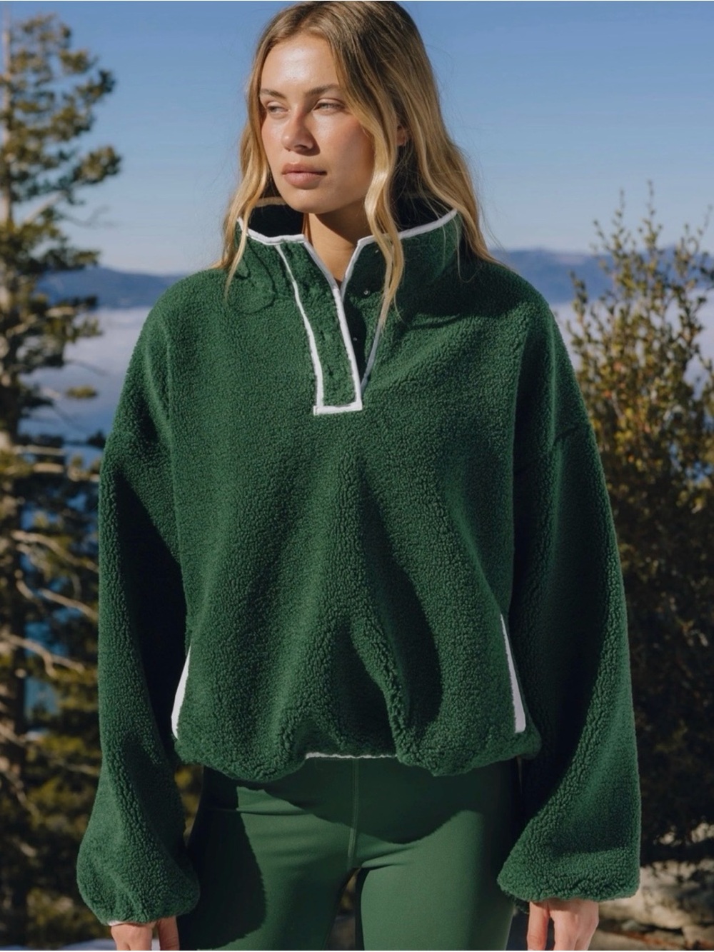 Daily Drills Dark Green Sherpa Pullover with White Trim Size XS/S